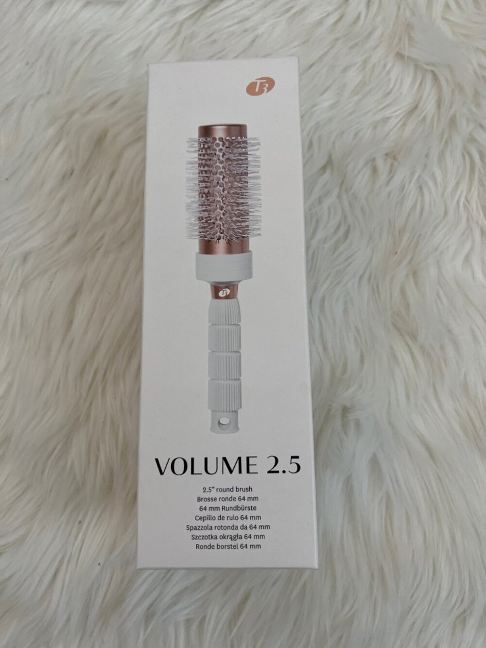 T3 Volume 2.5 Round Brush With Soft Non-Slip Handle